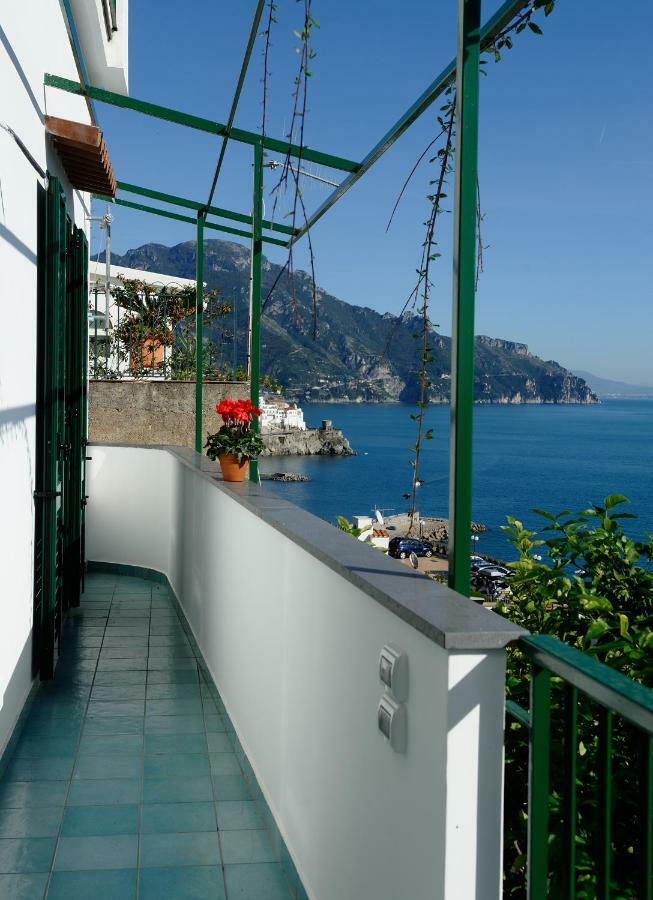 Amalfi Blue Flowers A Exterior foto